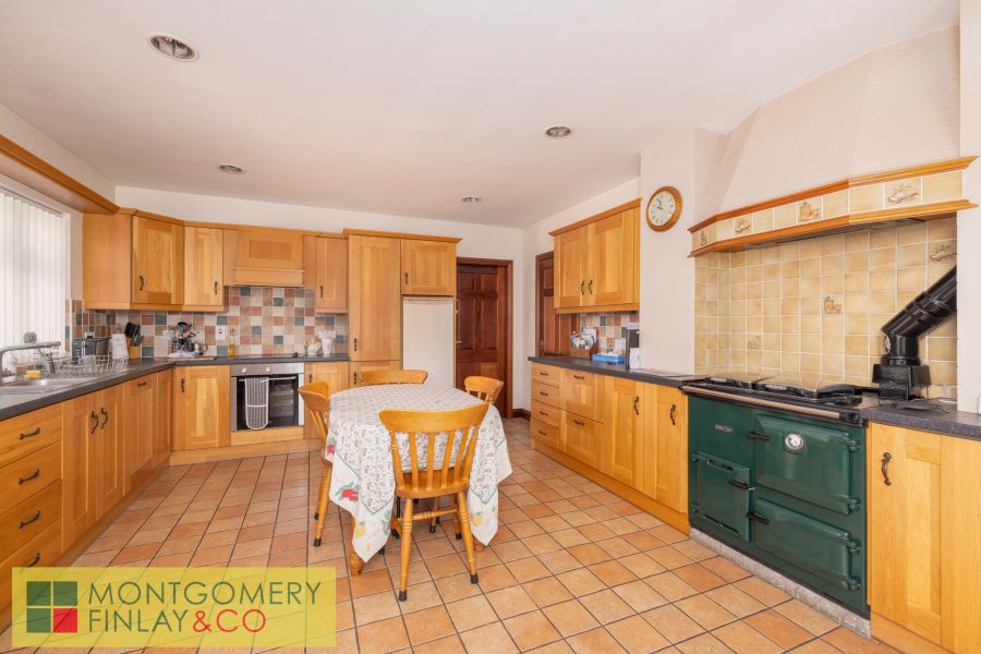 33 Enniskillen Road