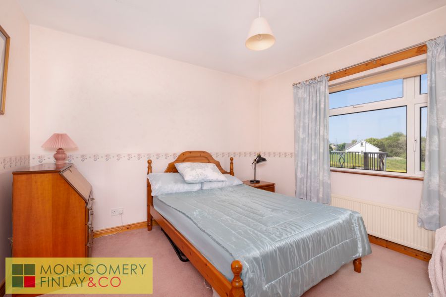 33 Enniskillen Road