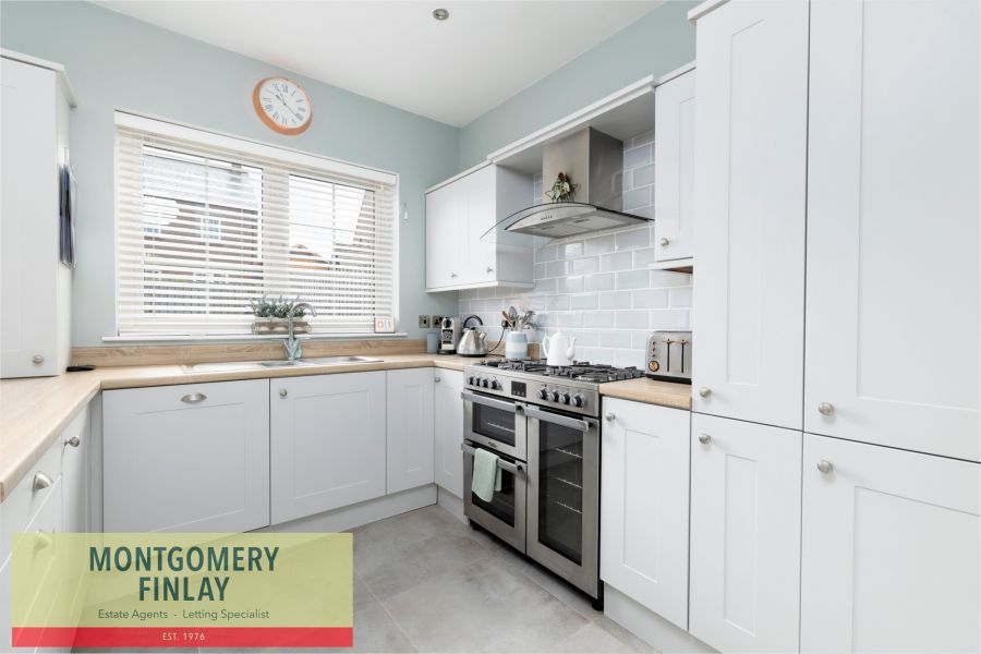 17 Cherrymount Avenue