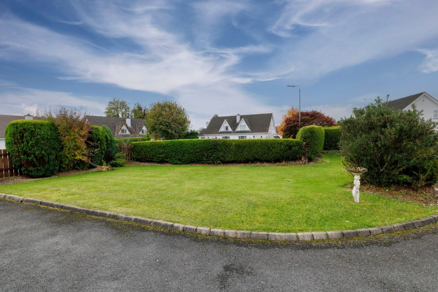 9 Rosscolban Meadows