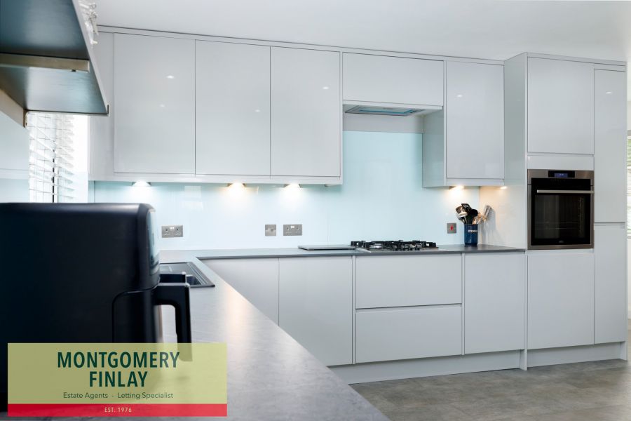 The Lodge, 14  Agharainy Road