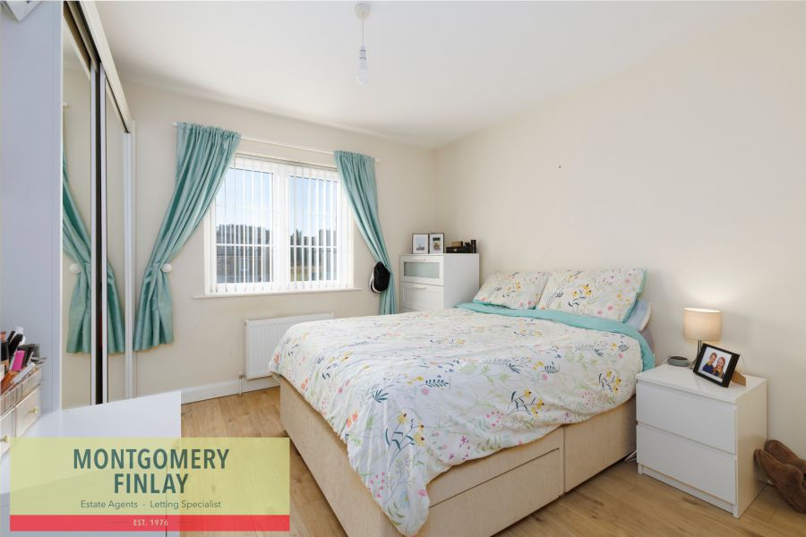 42 College Park Lane