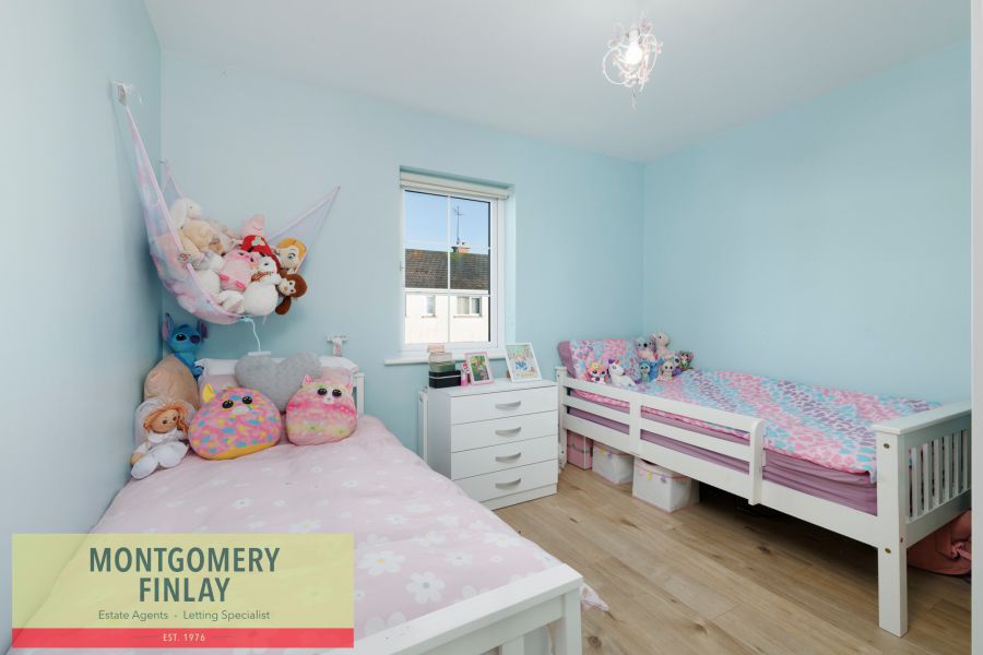 42 College Park Lane