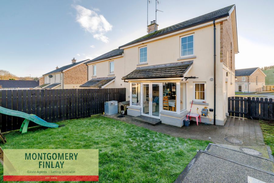 42 College Park Lane