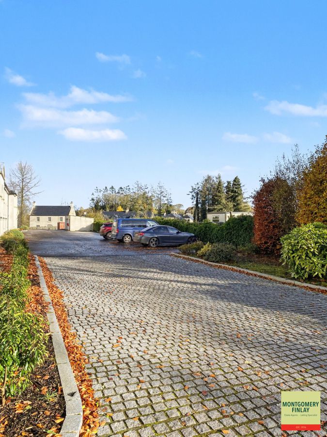 22 Castle Hume Court