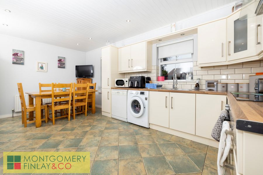 30 Sprucehill