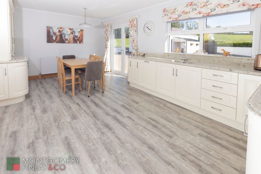 33 Moorfield Road