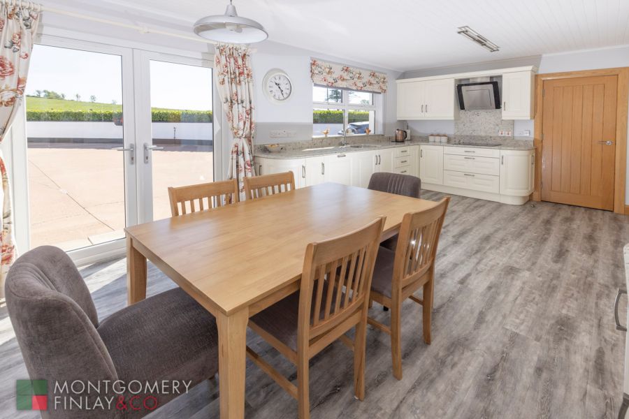 33 Moorfield Road