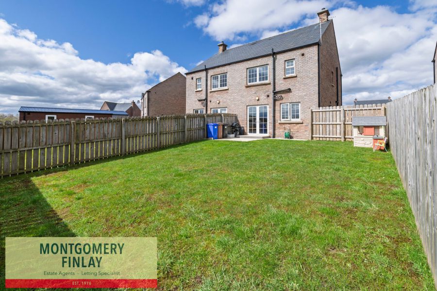 21 Cherrymount Green
