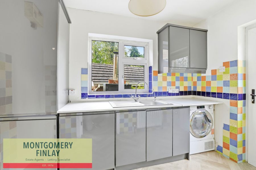 9  Killyhevlin Park