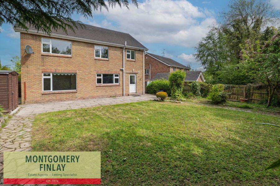 9  Killyhevlin Park