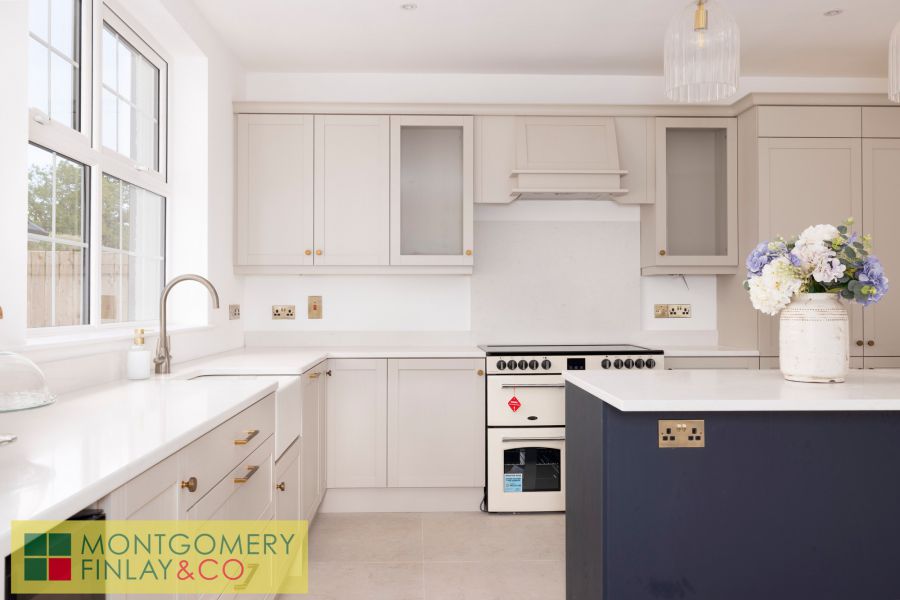 2 Baragh Oaks