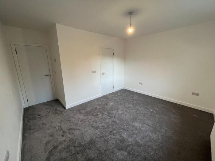 3 Bedroom Detached, 67 The Meadows