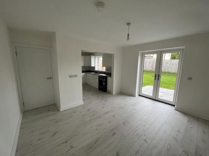3 Bedroom Detached, 67 The Meadows