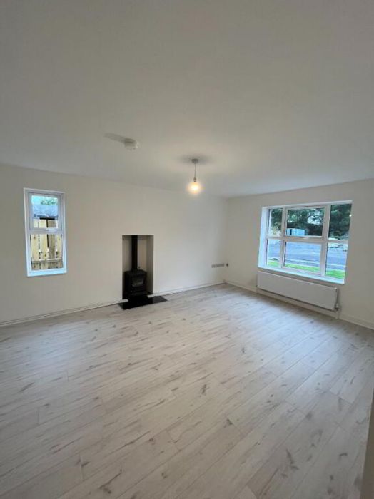 3 Bedroom Detached, 67 The Meadows