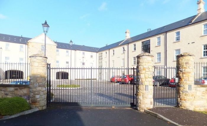 C1 Silverhill House Apt