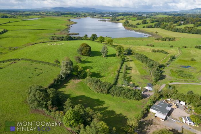 Tamlaght Bay Cottages Belfast Road, enniskillen, tamlaght, BT74 4JJ