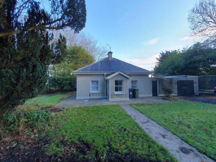 52 Derrygonnelly Road