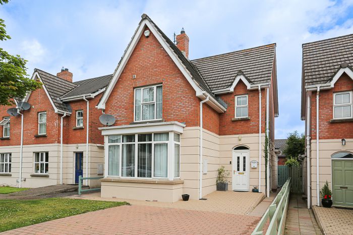 9 The Demesne,hillsborough road, carryduff, BT8 8GW