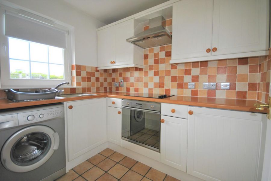 24 Lineybrook Cottages