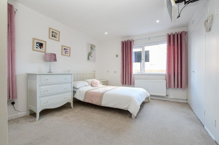 35 High Bangor Road