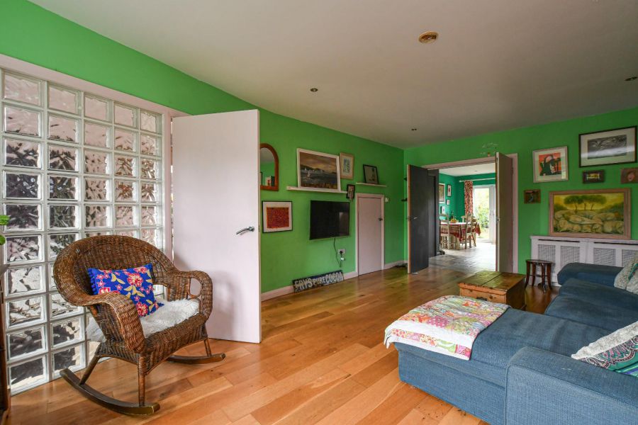 42a Waverley Drive