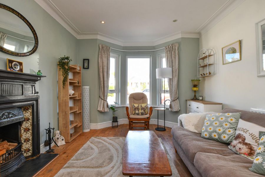 24 Ashley Gardens