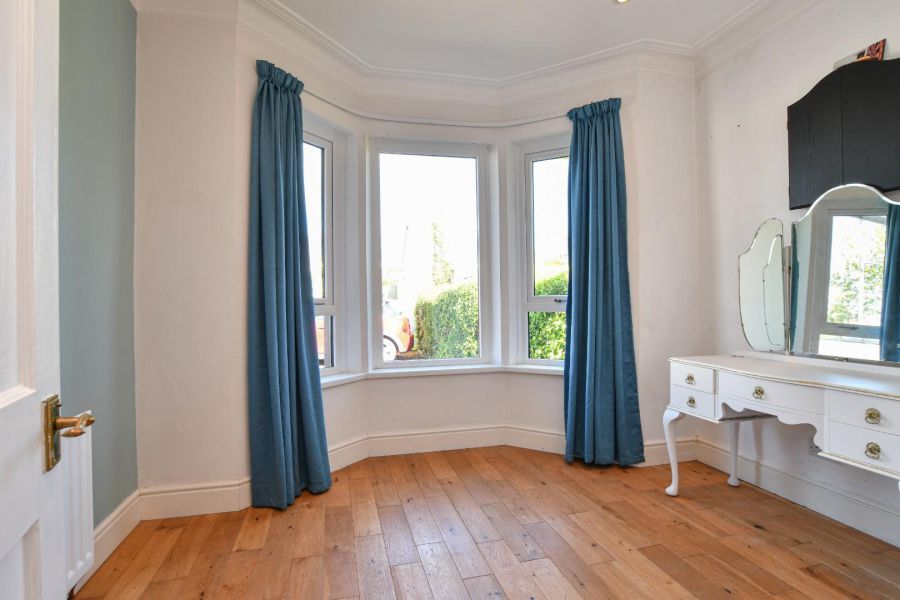 24 Ashley Gardens
