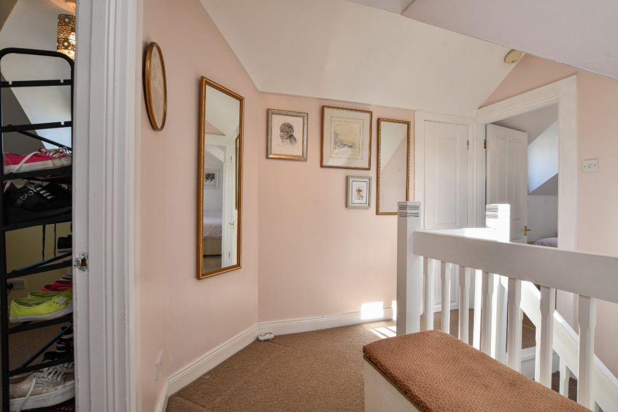 24 Ashley Gardens