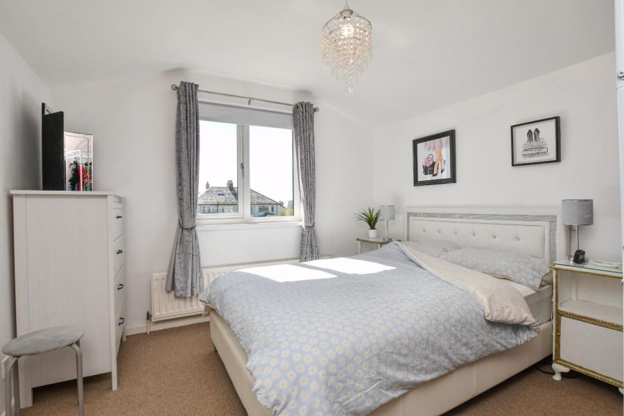 24 Ashley Gardens