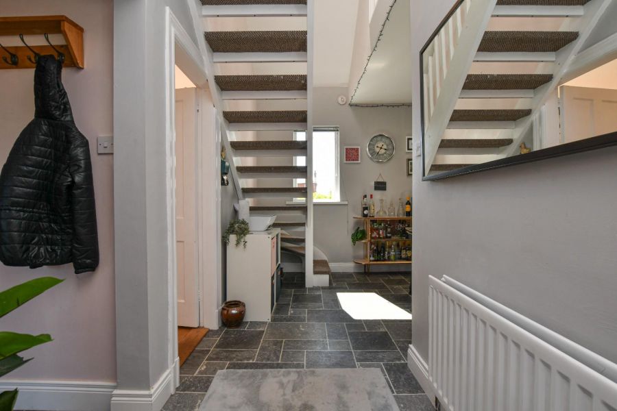 24 Ashley Gardens