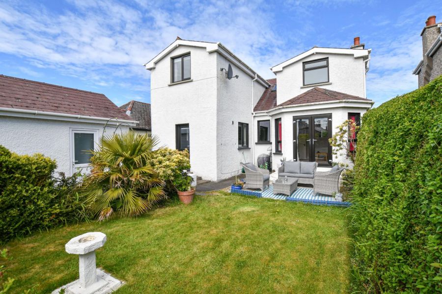 24 Ashley Gardens