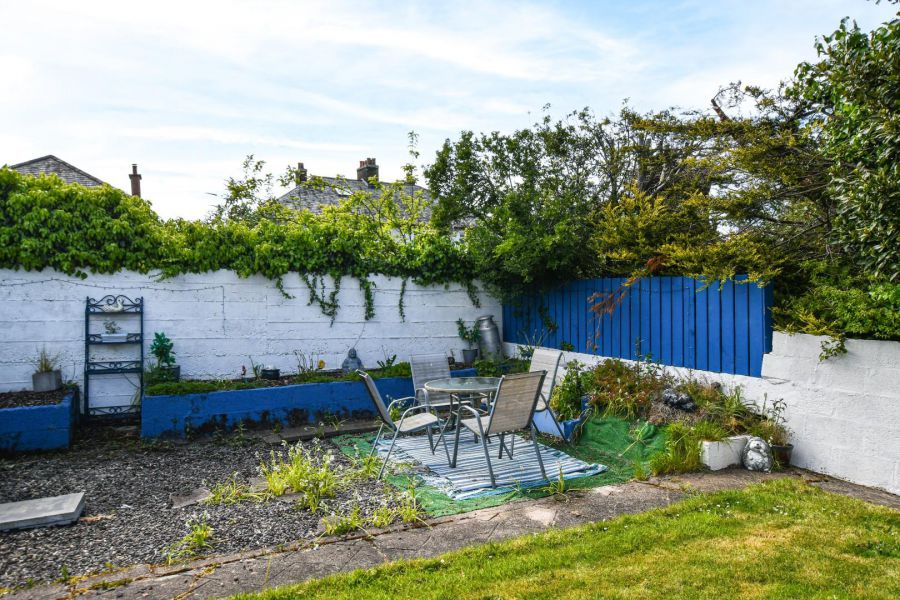 24 Ashley Gardens