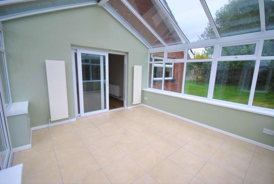 32B Stockbridge Road