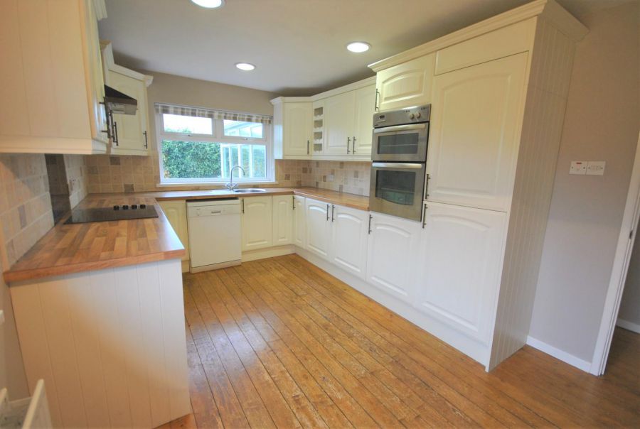 32B Stockbridge Road