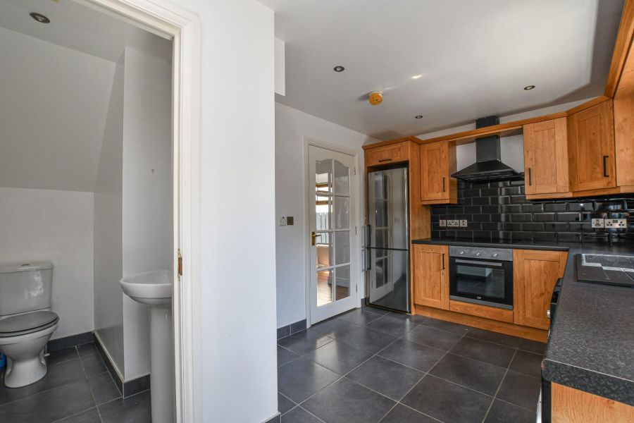 51 Stonebridge Gardens