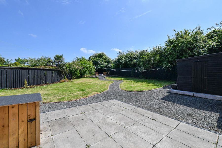 51 Stonebridge Gardens