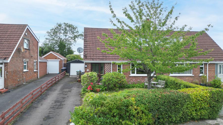 1 Bryansford Meadow