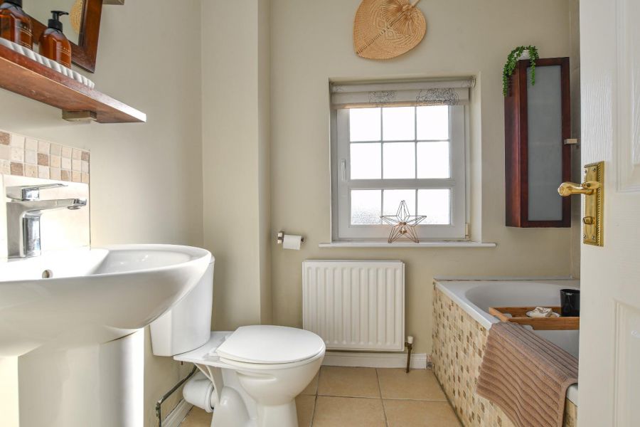 5 Lineybrook Cottages