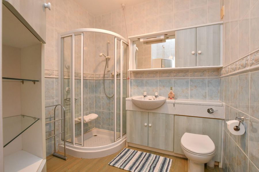 14 Roseville Apartments