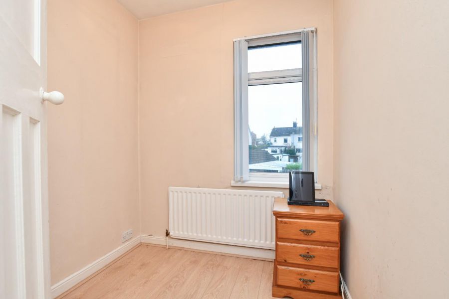 16 Beechwood Gardens