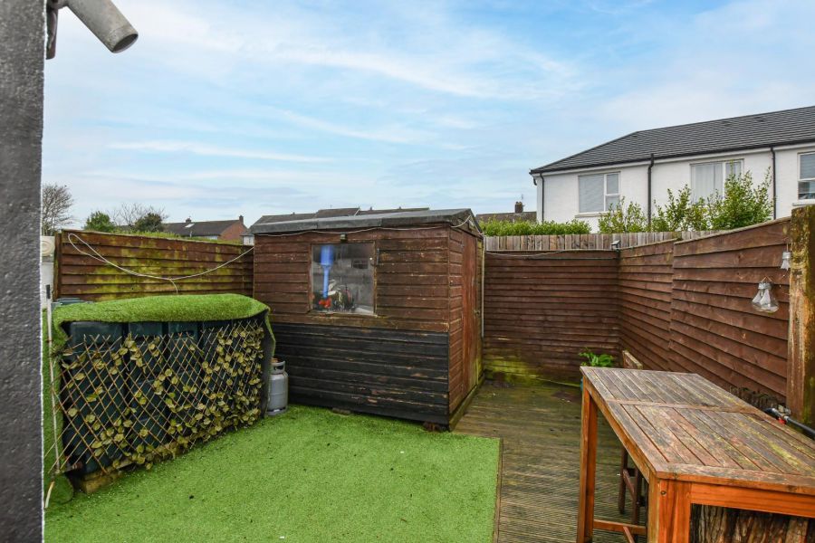 16 Beechwood Gardens