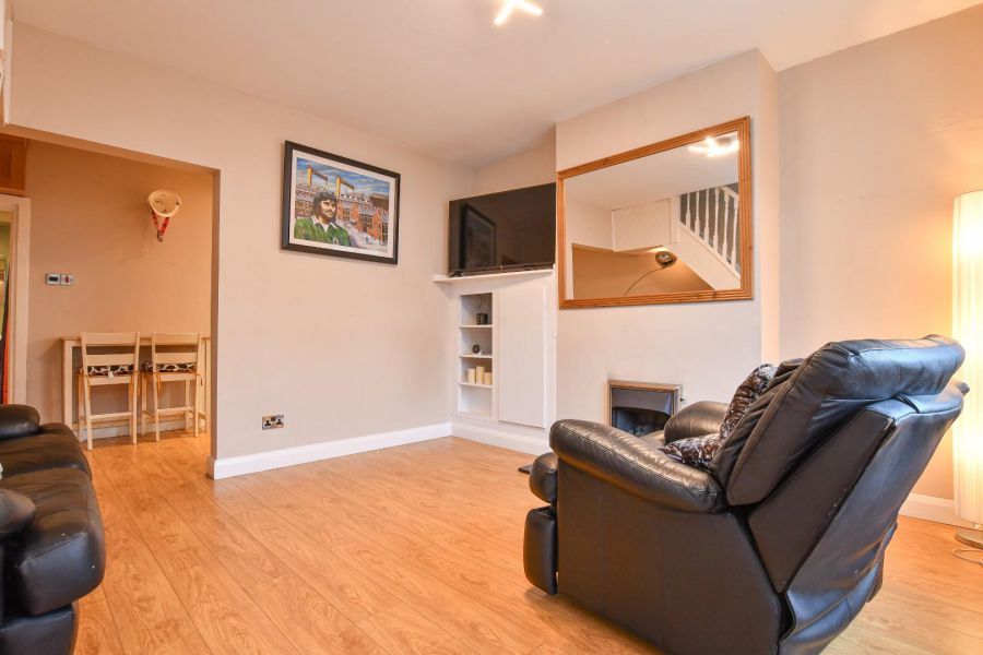 16 Beechwood Gardens