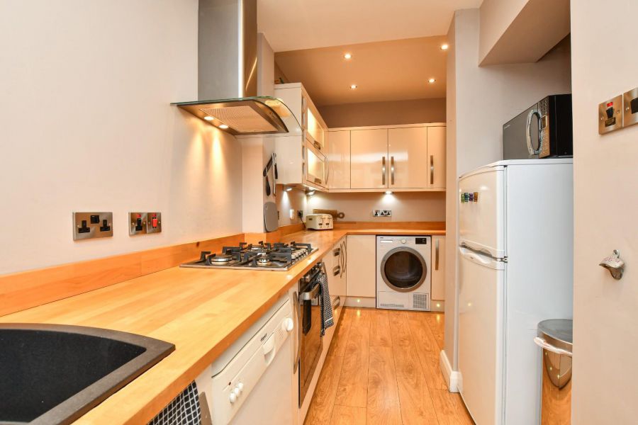 16 Beechwood Gardens