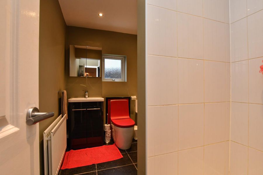 16 Beechwood Gardens