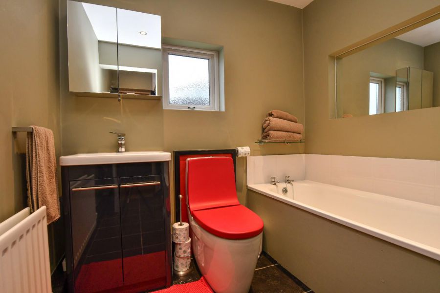 16 Beechwood Gardens