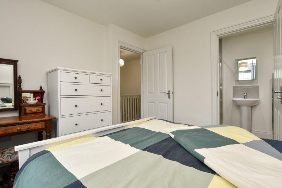 46 Helens Wood Crescent