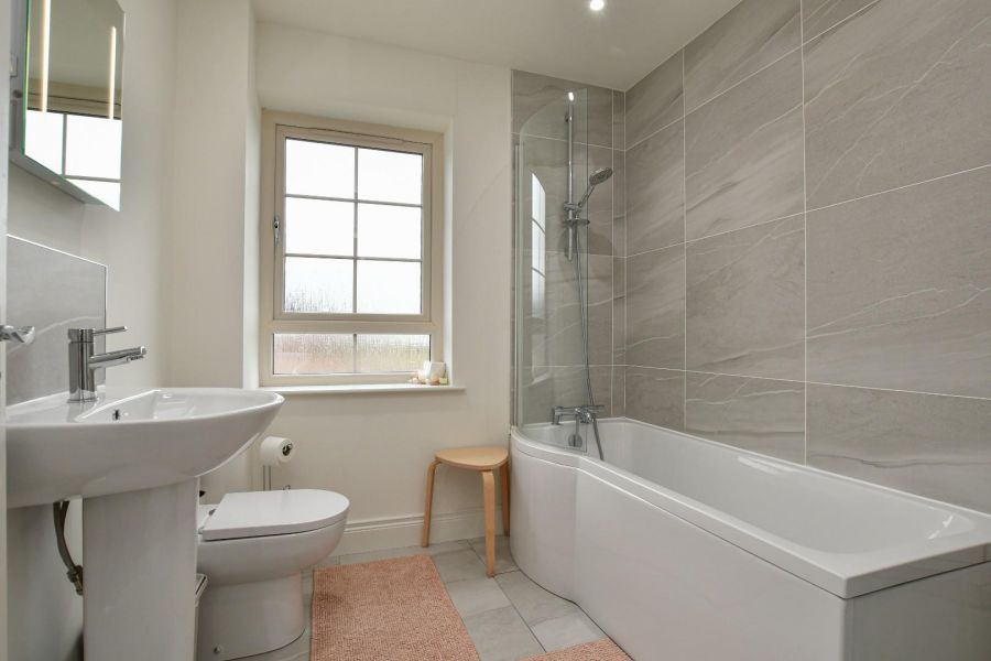 46 Helens Wood Crescent