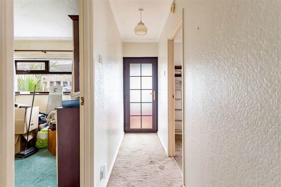 56 Springwell Crescent