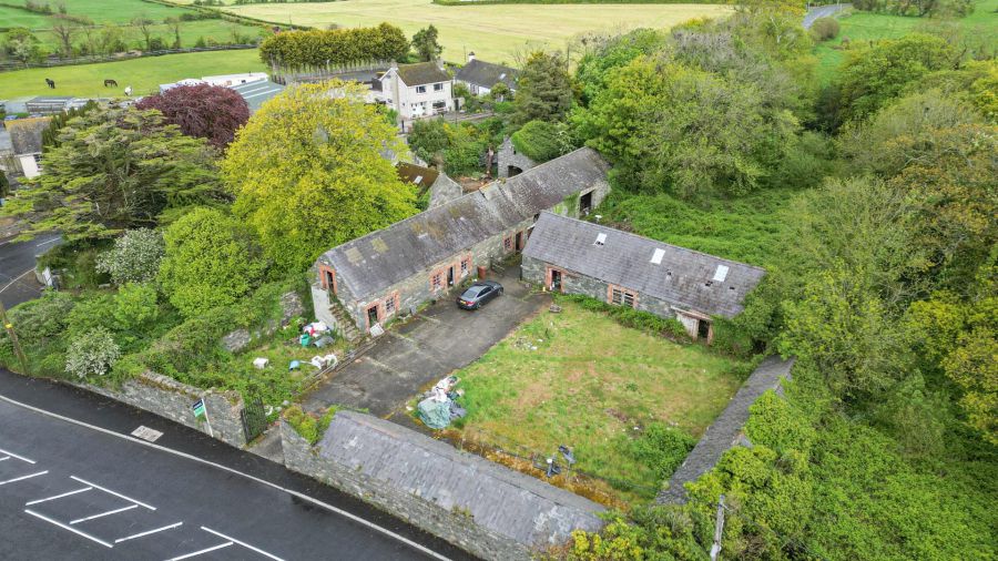1 Manse Road